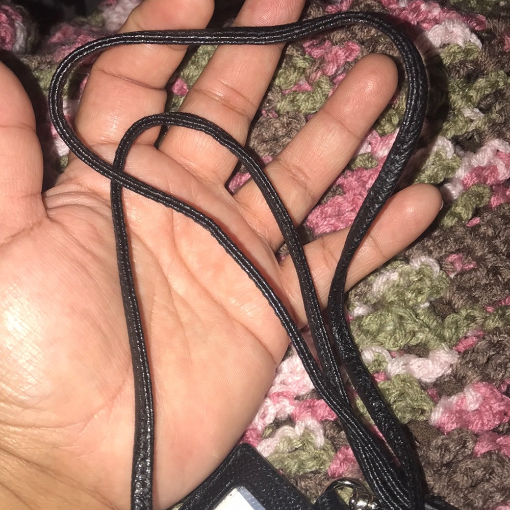 🐝🐝Authentic Queen Bee Coach Lanyard 🐝🐝 - Picture 9 of 11